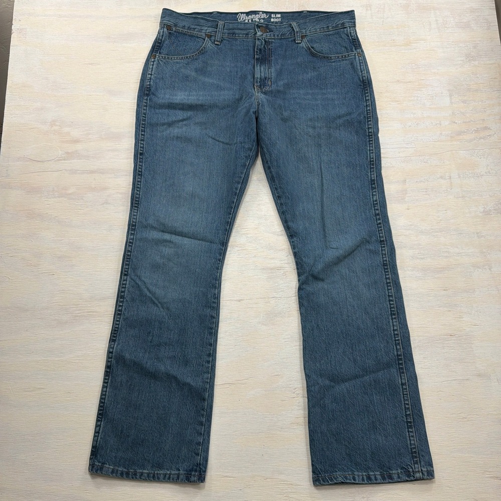 Wrangler Jeans Retro Slim Boot Cut Mid Wash Denim Blue Mens 36x32